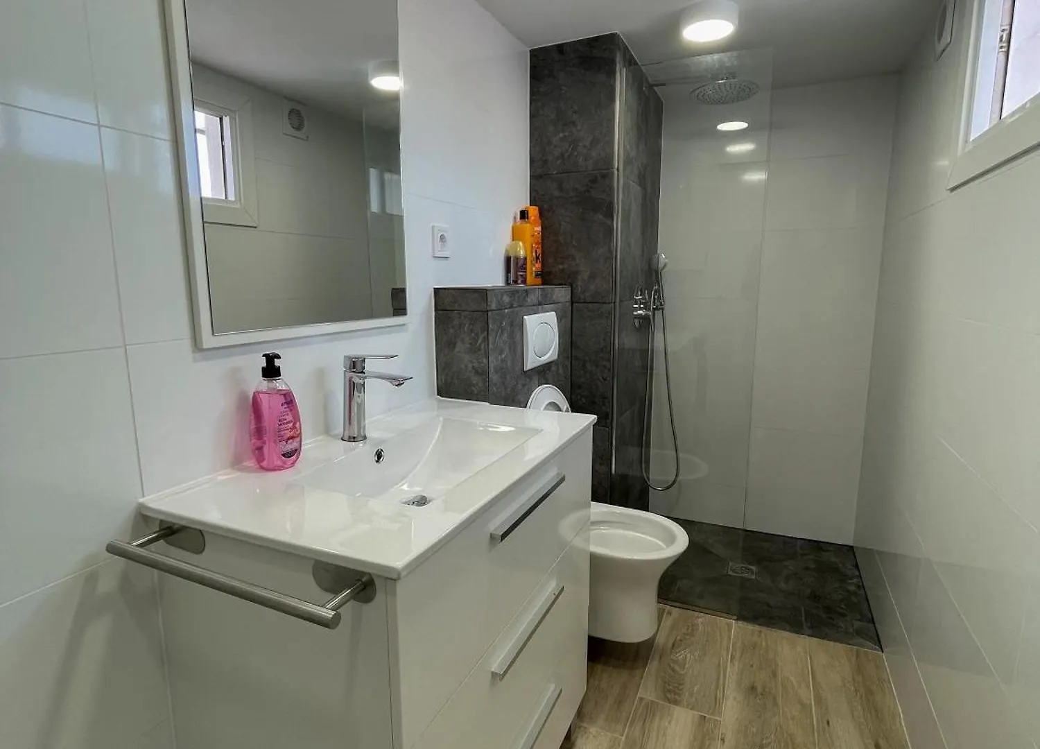 La Casa De Nona Relax 15 Min Centro Apartment Malaga
